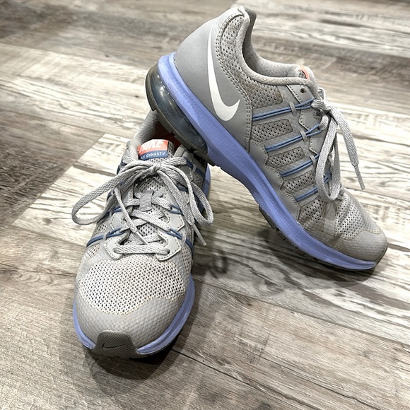 Nike Air Max Size W7. Gray & Blue. Cleaned. Perfect tread! - Picture 1 of 11